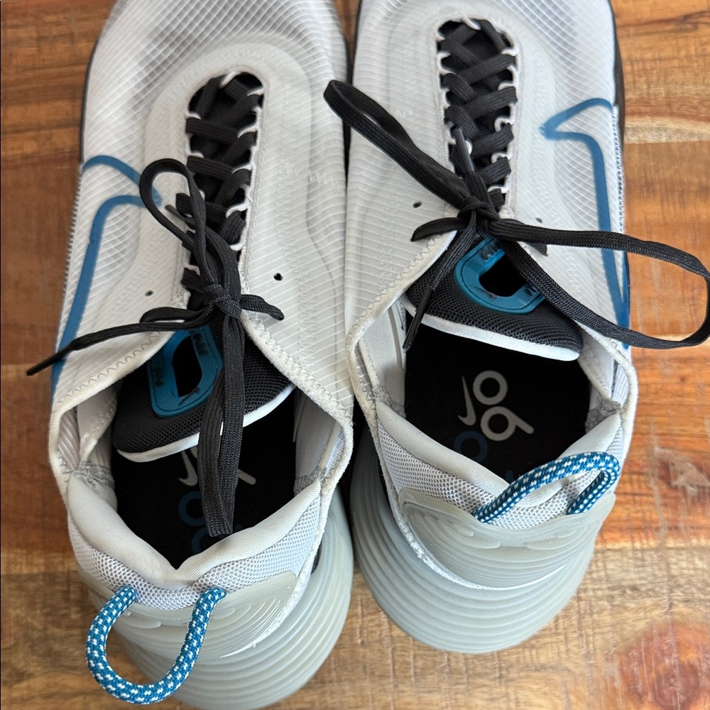 Nike Air Max 2090 White and Black with Blue Accents, Men’s 13 - Picture 6 of 8